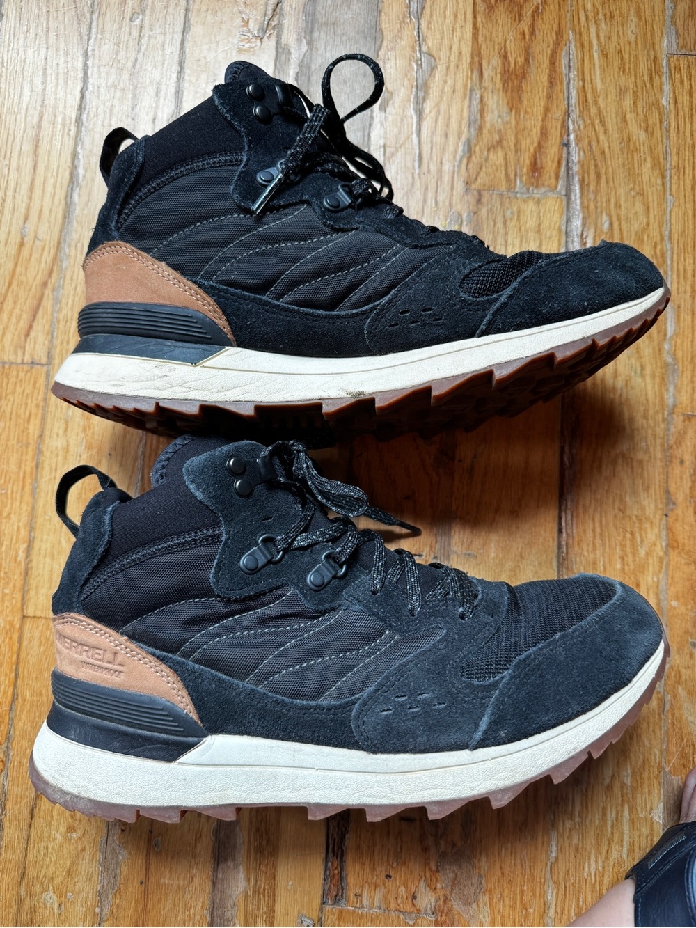 Merrell Alpine 83 Black & Brown Mid Trail Sneakers- Waterproof 40.5, 9.5